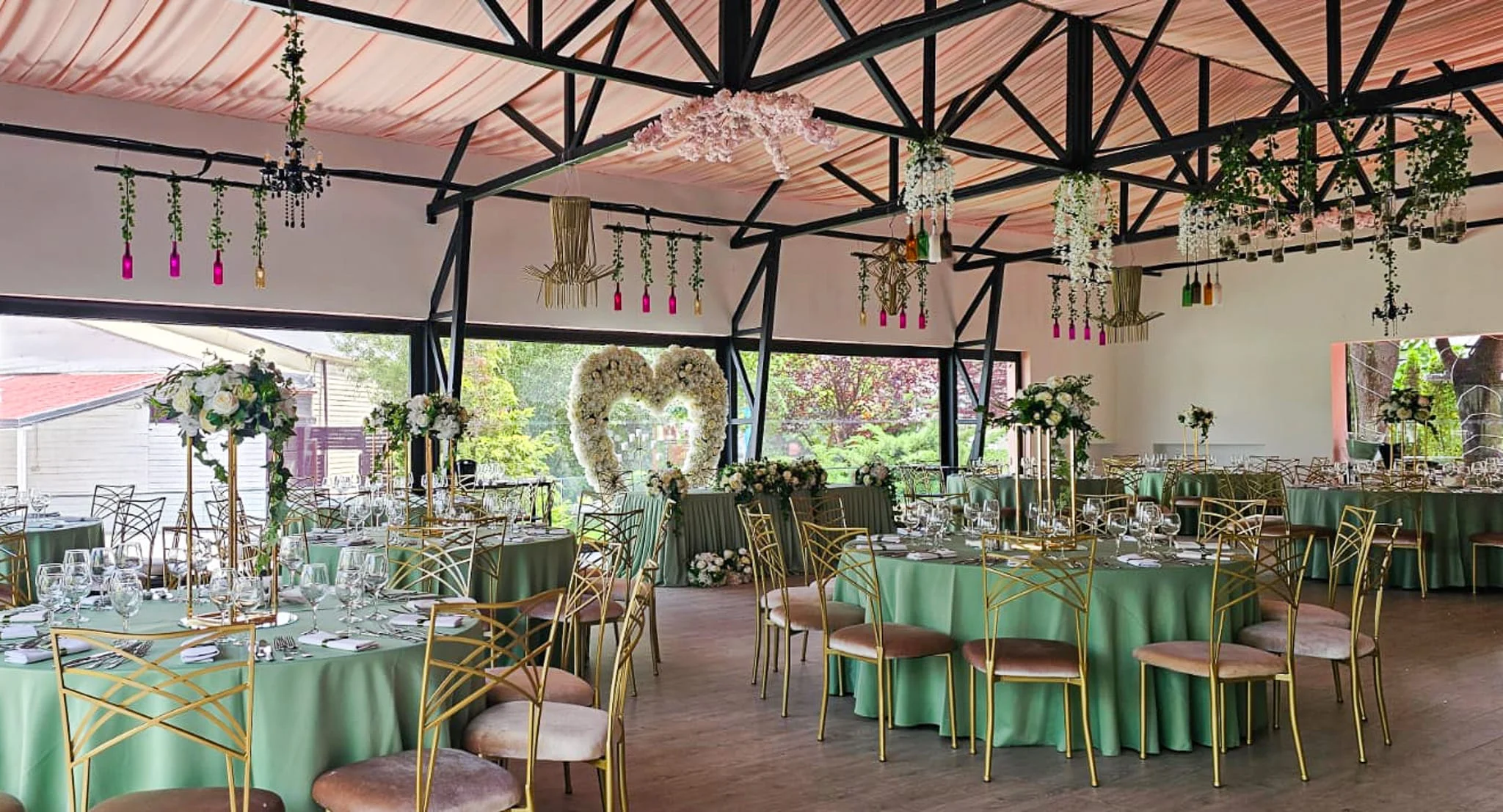 f53687a9 6282 4ffd bb73 3d653f826827 2